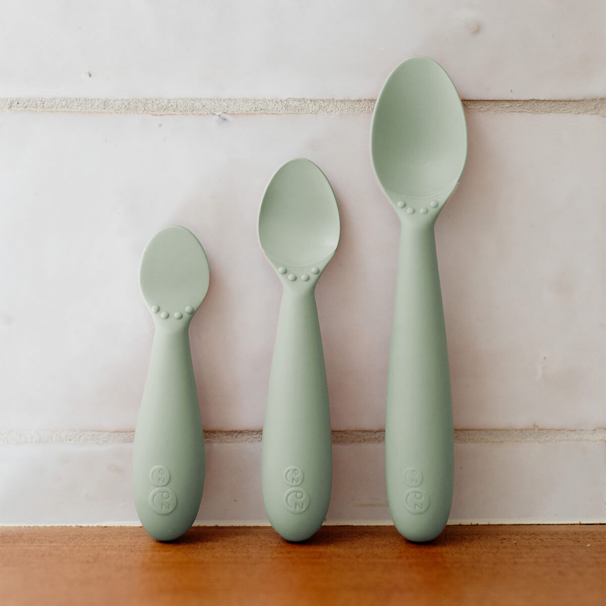 ezpz Basics Collection Developmental Utensil Set Silikon 5er