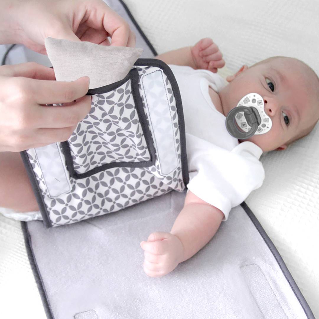 BabyJem Uyku Antikolik Pucktuch mit Kirschkernkissen