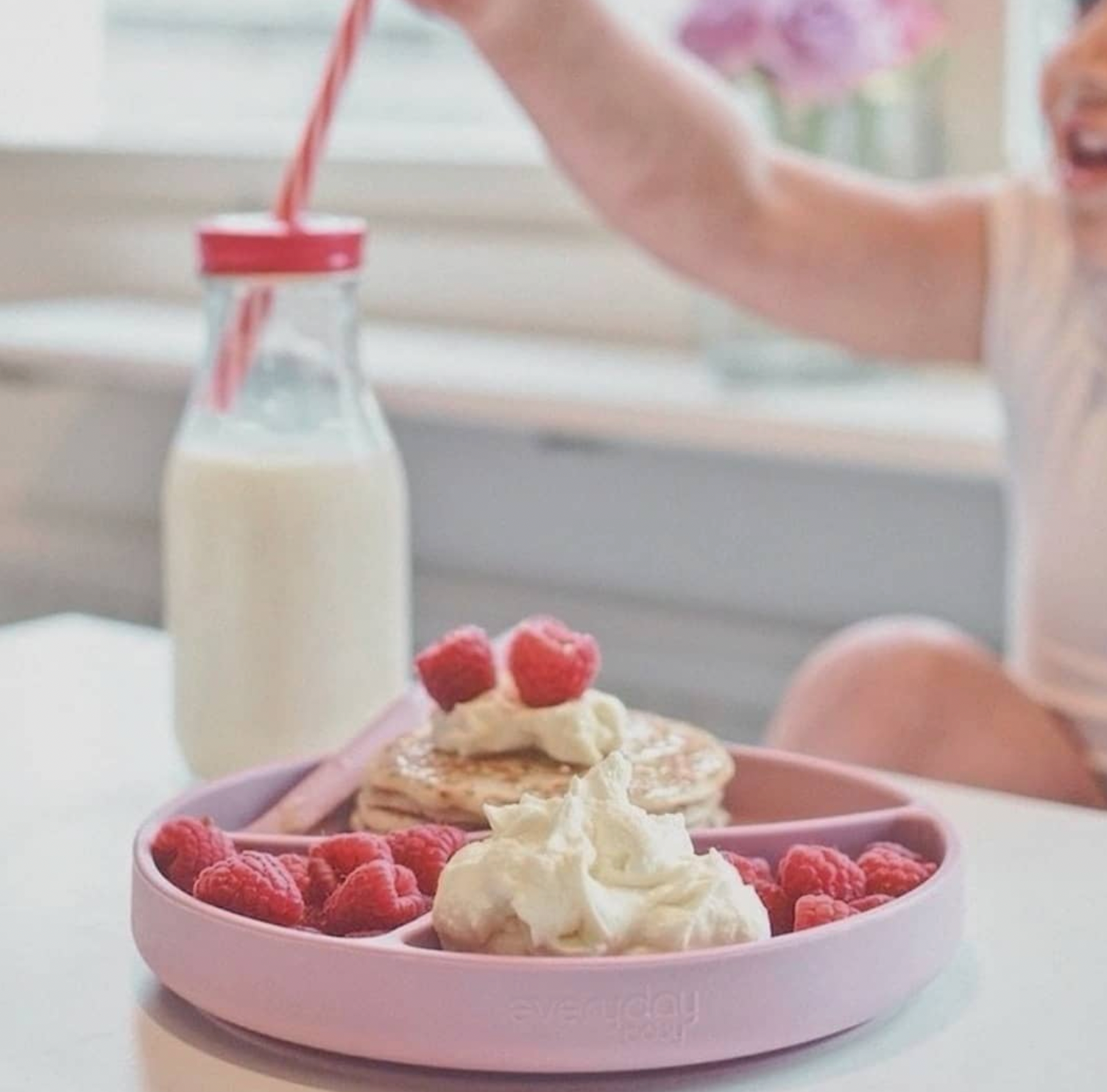 Everyday Baby Tableware Silikonteller Saugnapf Hellbeige