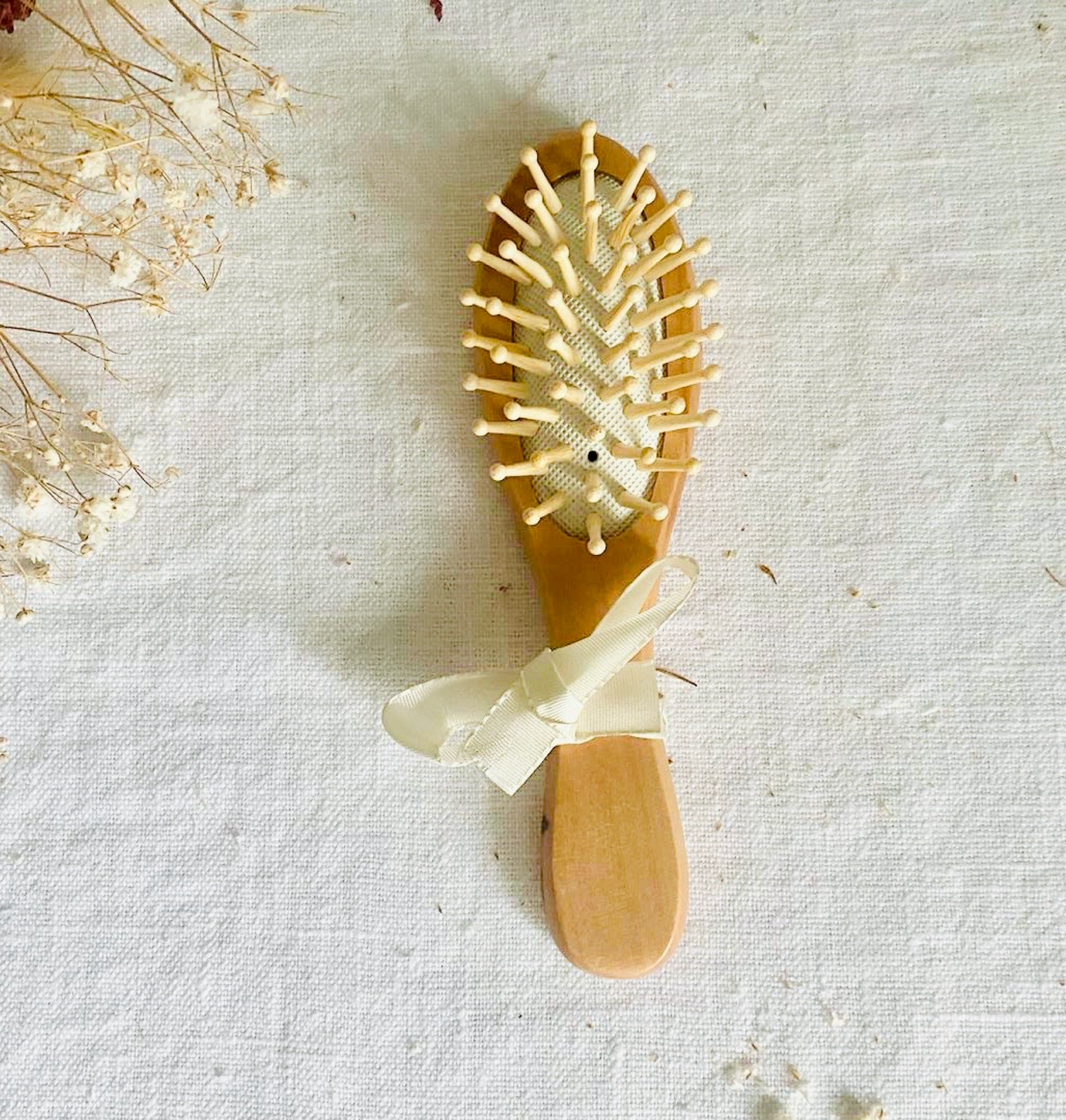 Les Petits Citrons La Chambre Hugo Bürste Holz personalisiert