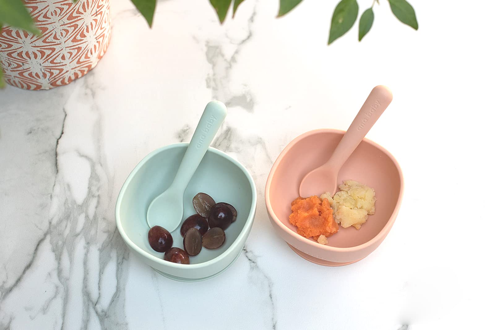 ana baby Weaning Saugnapfschüssel Silikon 2er Löffel Grün Pfirsich