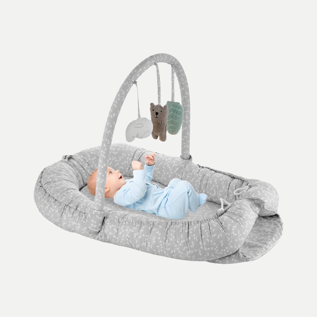 BabyJem Uyku Beistell Babykissen mit Spielzeug