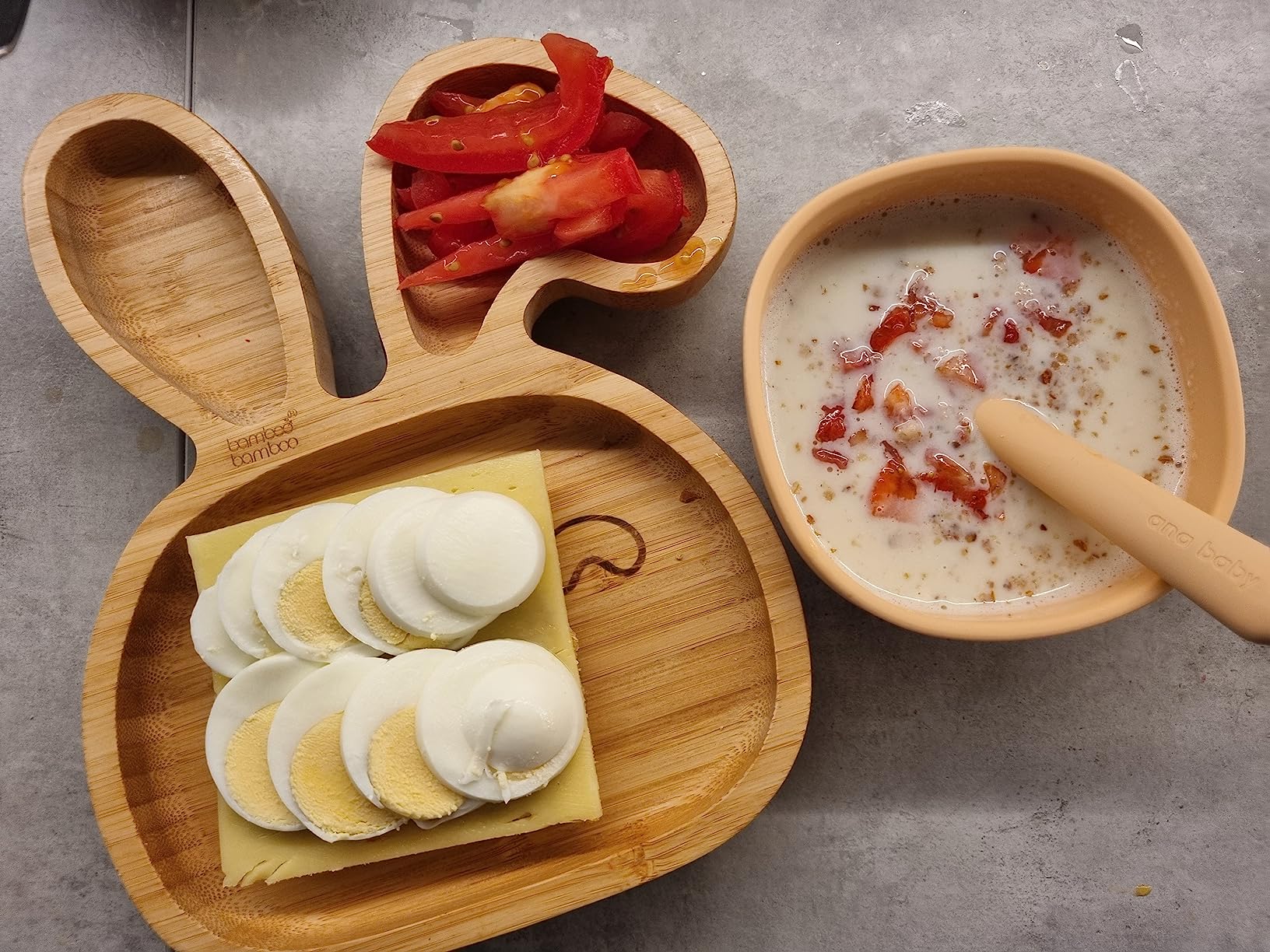 ana baby Weaning Saugnapfschüssel Silikon 2er Löffel Grün Pfirsich