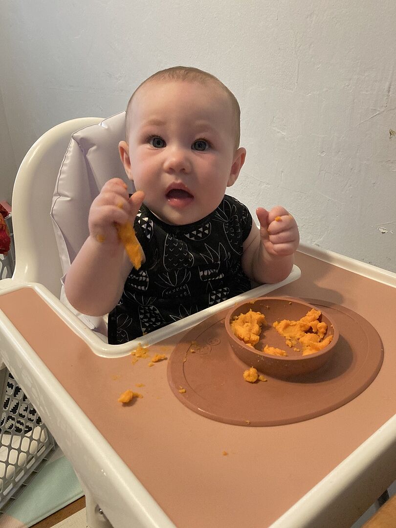 ezpz Mini Mat + Bapron Set Blush Silikon Esslern 9-18 M